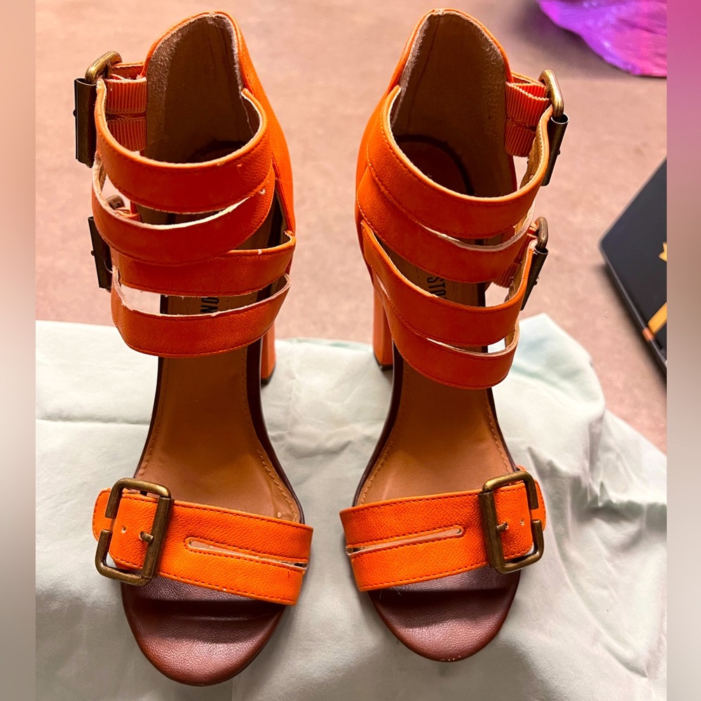 Leather sandals